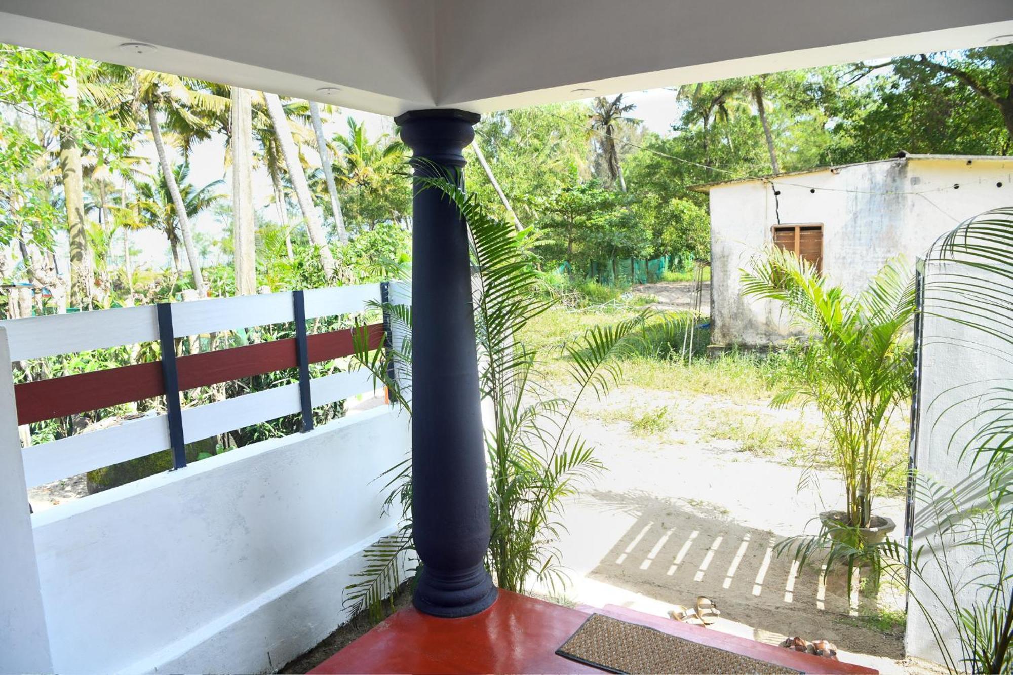 Shoreline Marari Beach Villa At Golden Beach Mararikulam アーラップーザ県 エクステリア 写真
